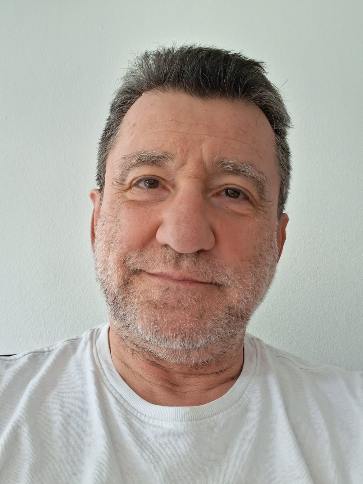 Boris Mikhline – Ihr Ansprechpartner bei Pflegedienst agp